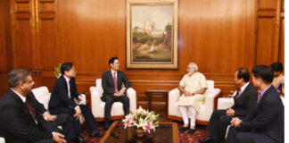 Samsung Vice-Chairman meets PM Modi