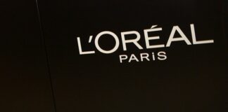 Twinkle Khanna to endorse salon hair brand L'Oreal Professionnel for India