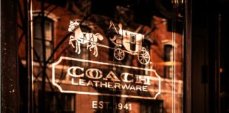 Coach buys Kate Spade for US $2.4 billion