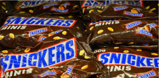 MS Dhoni to endorse chocolate brand Snickers