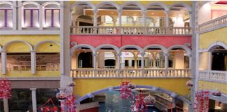 India’s first mega-tourist destination mall lures consumers with Venetian theme