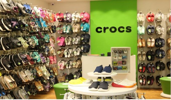 nearest croc store near me