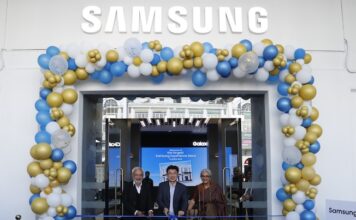 Samsung inaugurates its largest experience store in North India