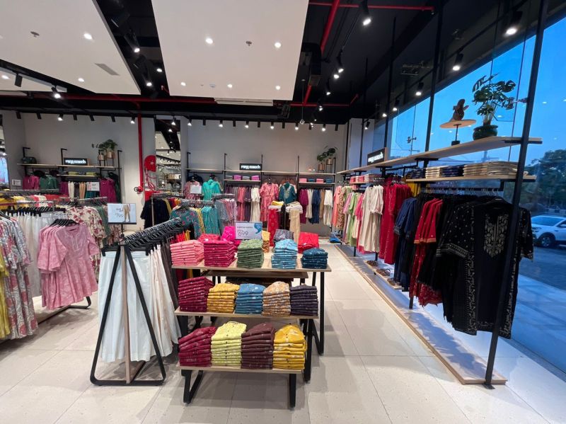 Pantaloons on an expansion spree, opens four outlets in 2 weeks